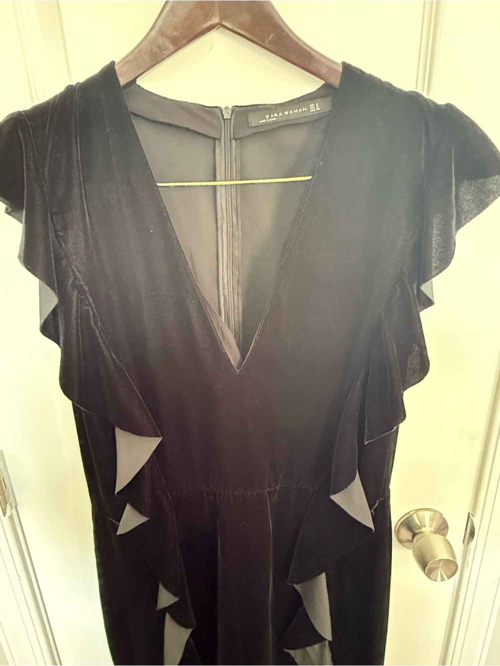 Zara Black Long Sleeve Ruffle Jumpsuit - Picture 2 of 6